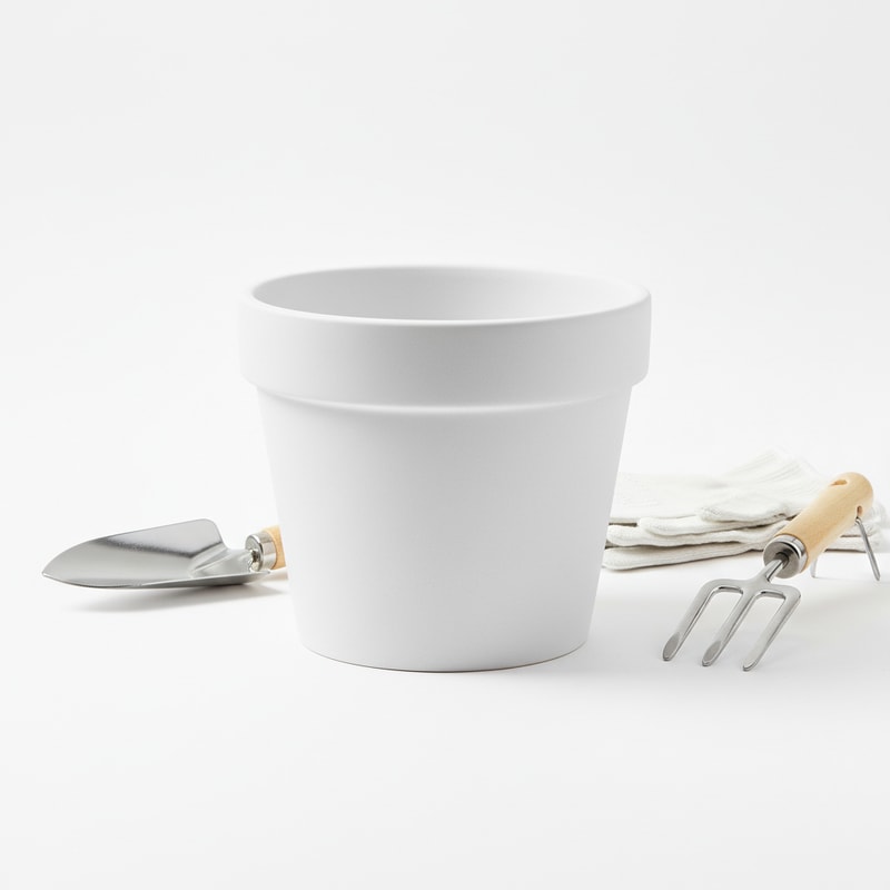 White Matte Finish Ceramic Planter for Elegant Home Decor