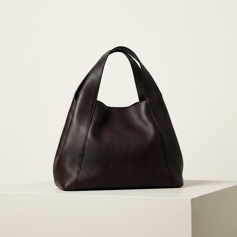 Cerise Noire Cuir Doux